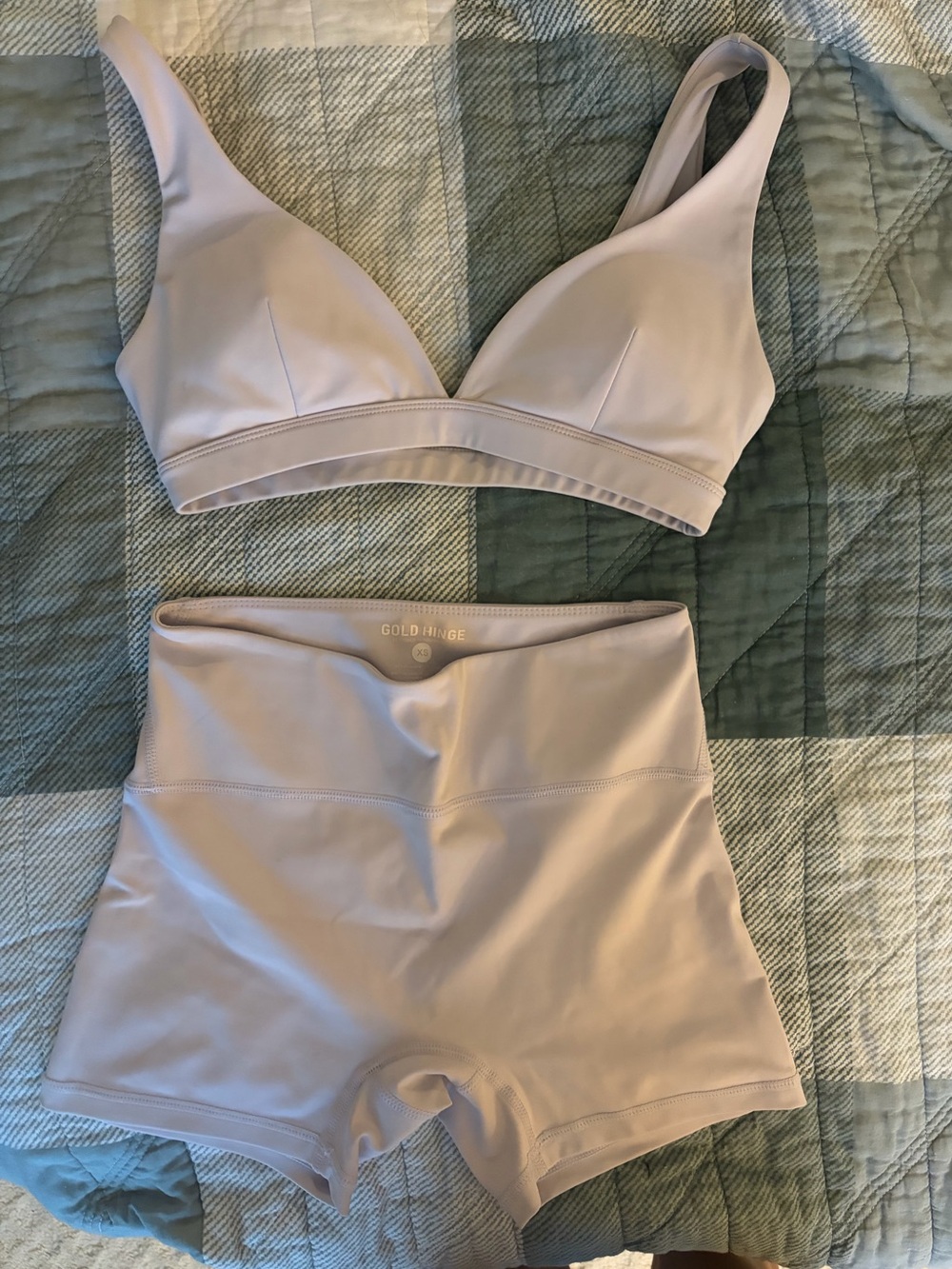 Deep V Lilac Workout Set, Wireless Sports Bra XS